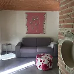 Villa Horse Shoe House