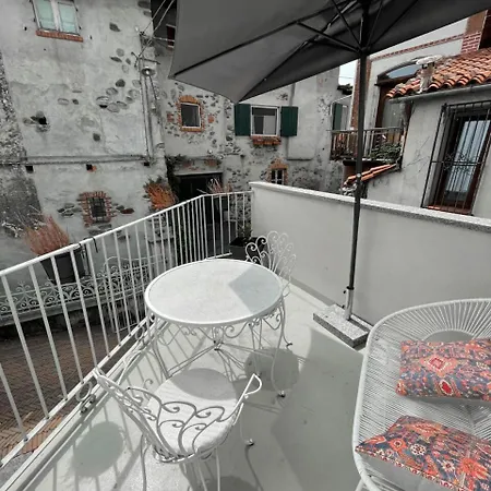 Horse Shoe House * Chiaverano