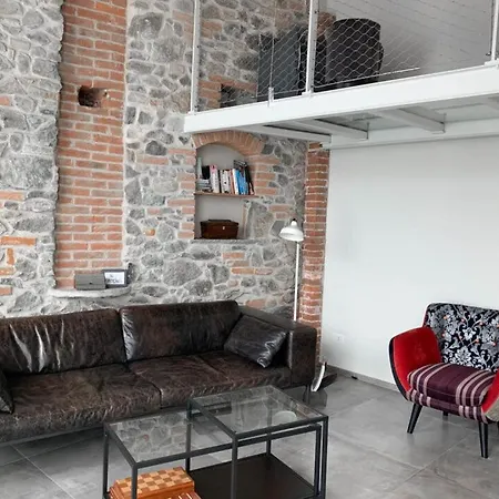 Horse Shoe House * Chiaverano