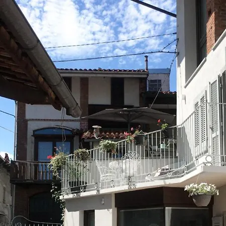 Horse Shoe House Villa