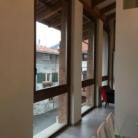 Vila Horse Shoe House Chiaverano