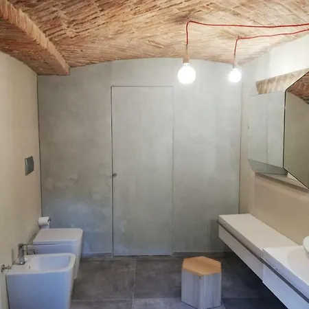 Horse Shoe House * Chiaverano