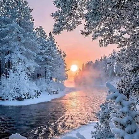 Villa Horse Shoe House