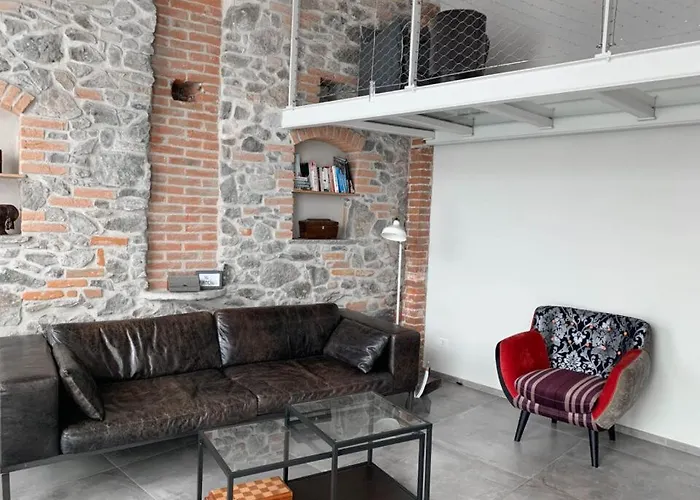 Horse Shoe House * Chiaverano