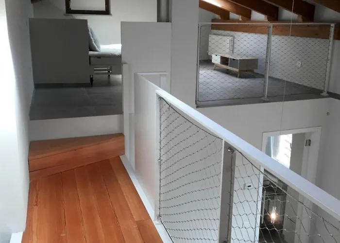 Horse Shoe House Villa